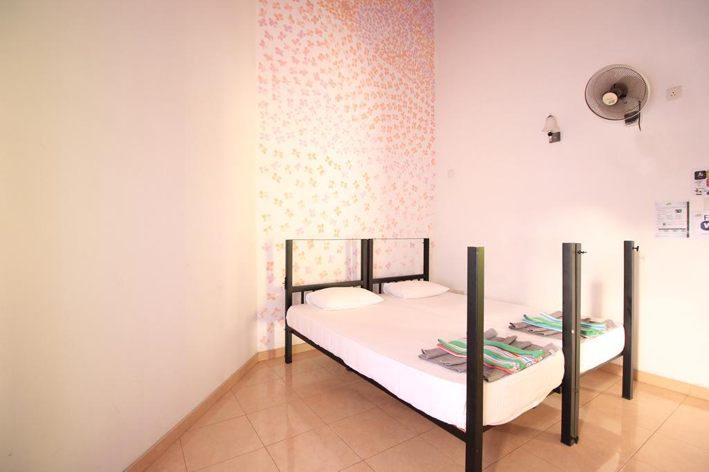 Flipflop Hostel เนกอมโบ ภายนอก รูปภาพ